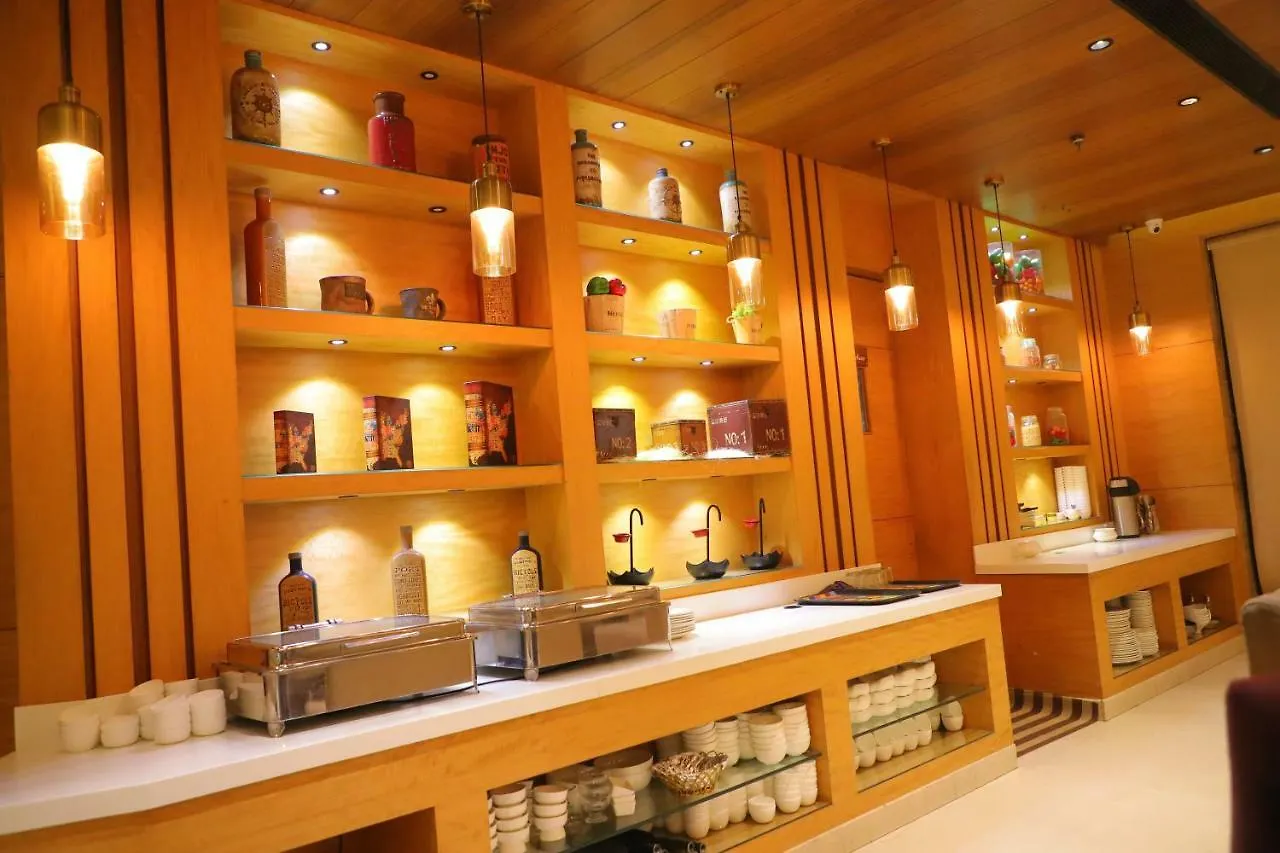 Maple Grand Hotel Agra